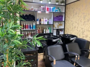 D's Hair Creations Onslow Village Interior