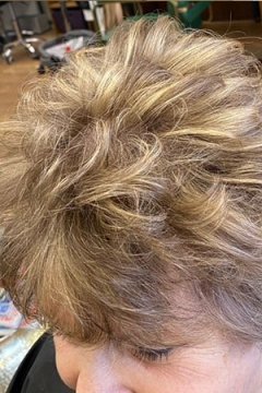 mature-highlights-front-Ds-hair-creations-Guildford