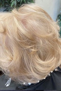 blonde-mid-length-Ds-hair-creations
